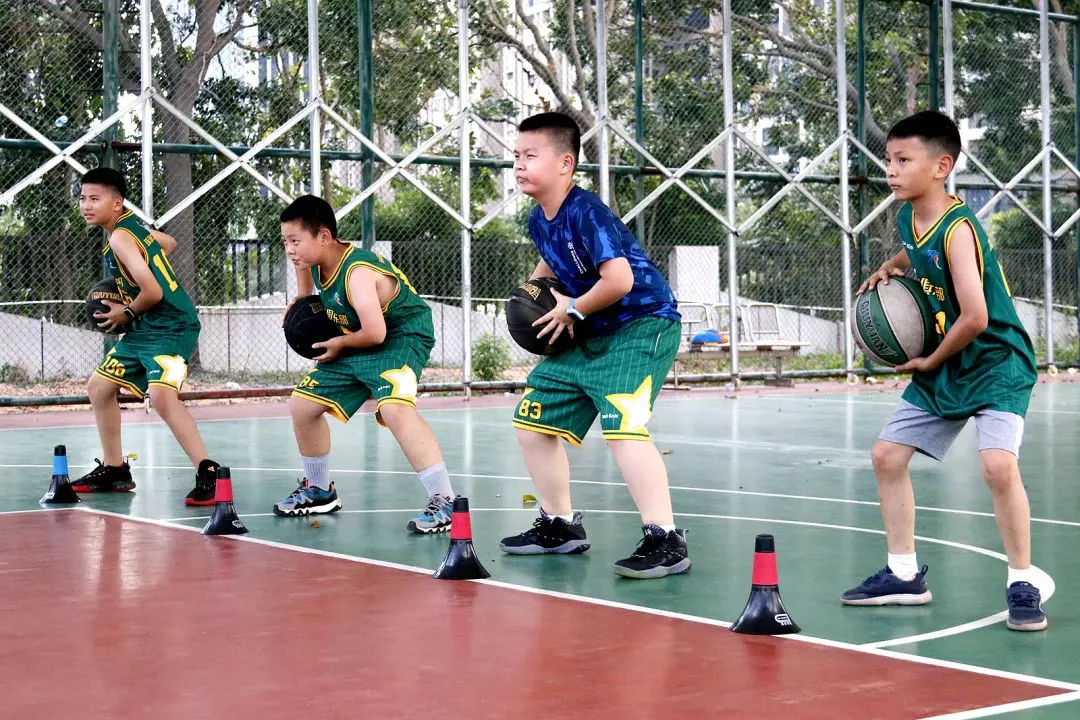 业余爱好者如何在有限时间内提升篮球优势_0